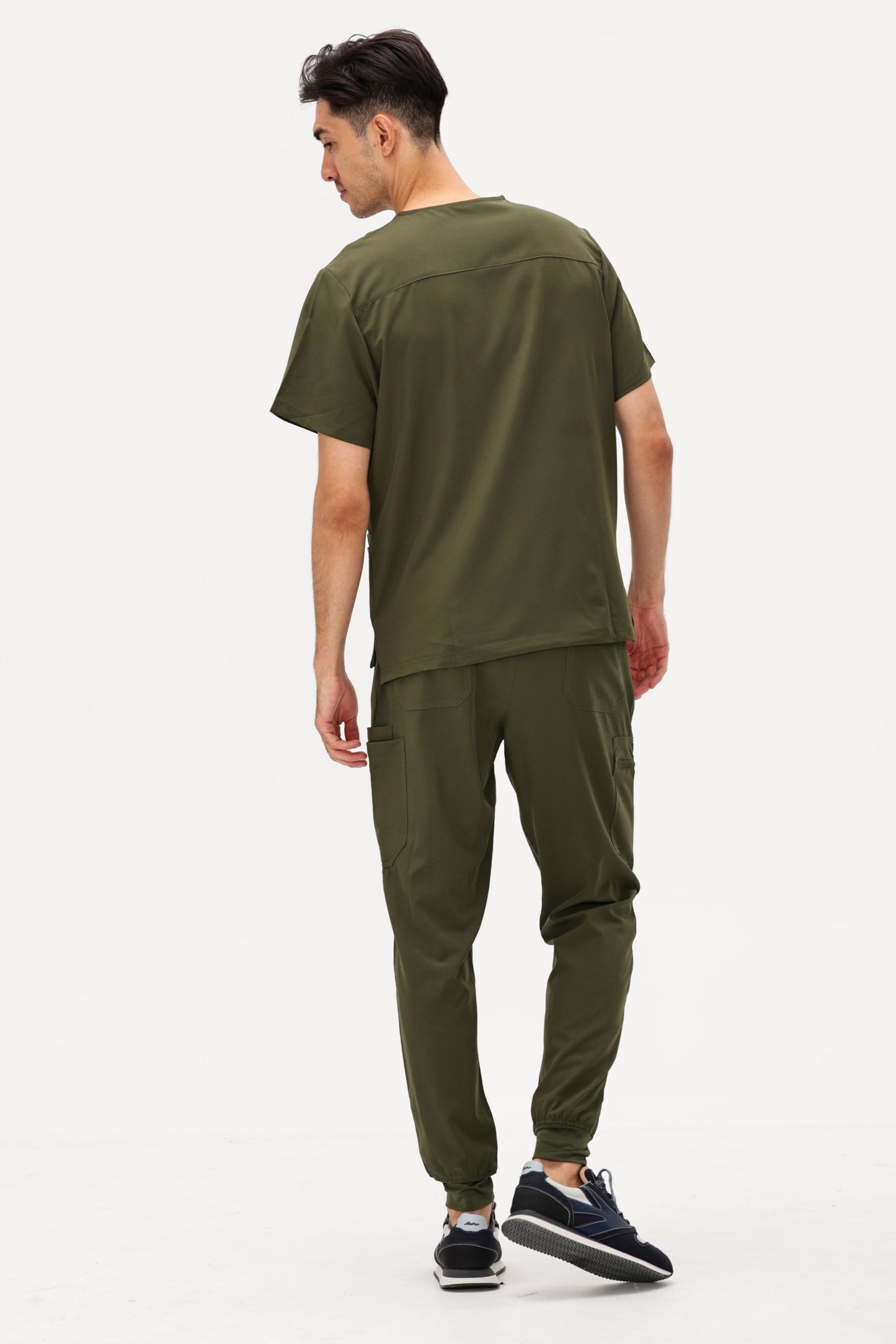 COZYFIT 4 Pockets V-Neck Scrub Top and 7 Pockets Jogger Pants Mens Scrubs Set