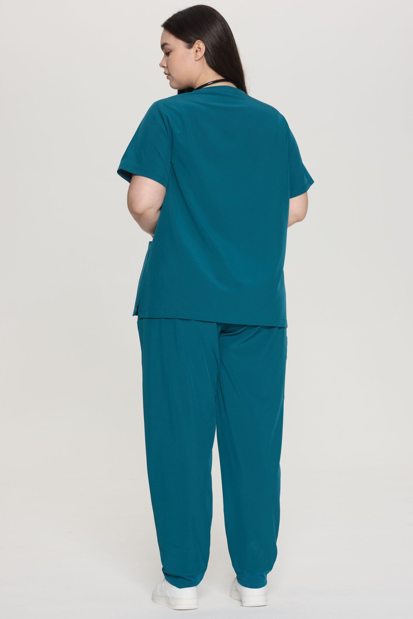 COZYFIT Curved V-Neck Scrub Top & Jogger Pants with 8 Pockets Scrub Sets