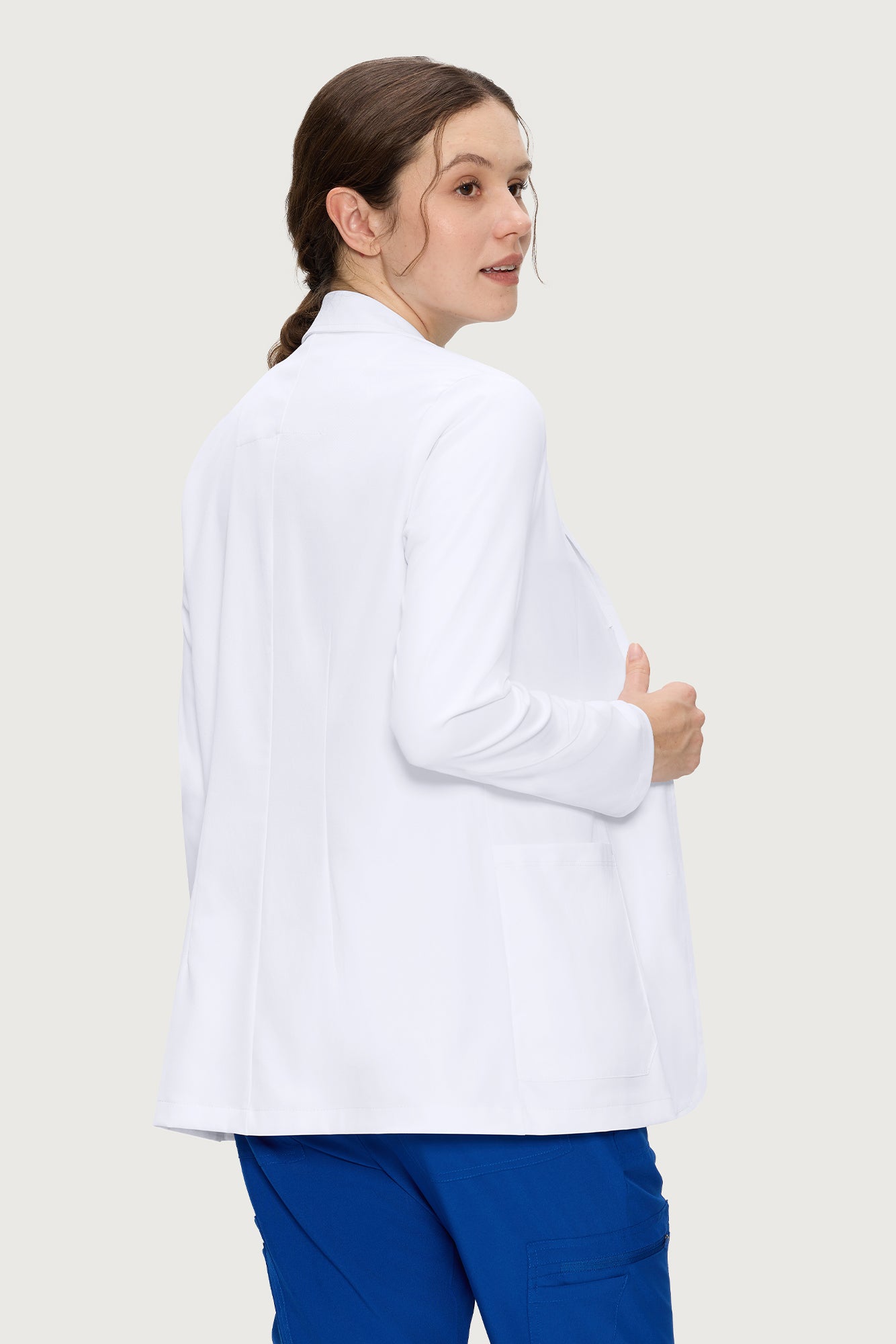 White Lab Coat for Women, Button Front Consultation Coat, White | 4 Pockets, Long Sleeve Layer, Soft Comfot Fabric, For Students, Doctors, Clinic Work, Daily Rounds, Workwear, Costume
