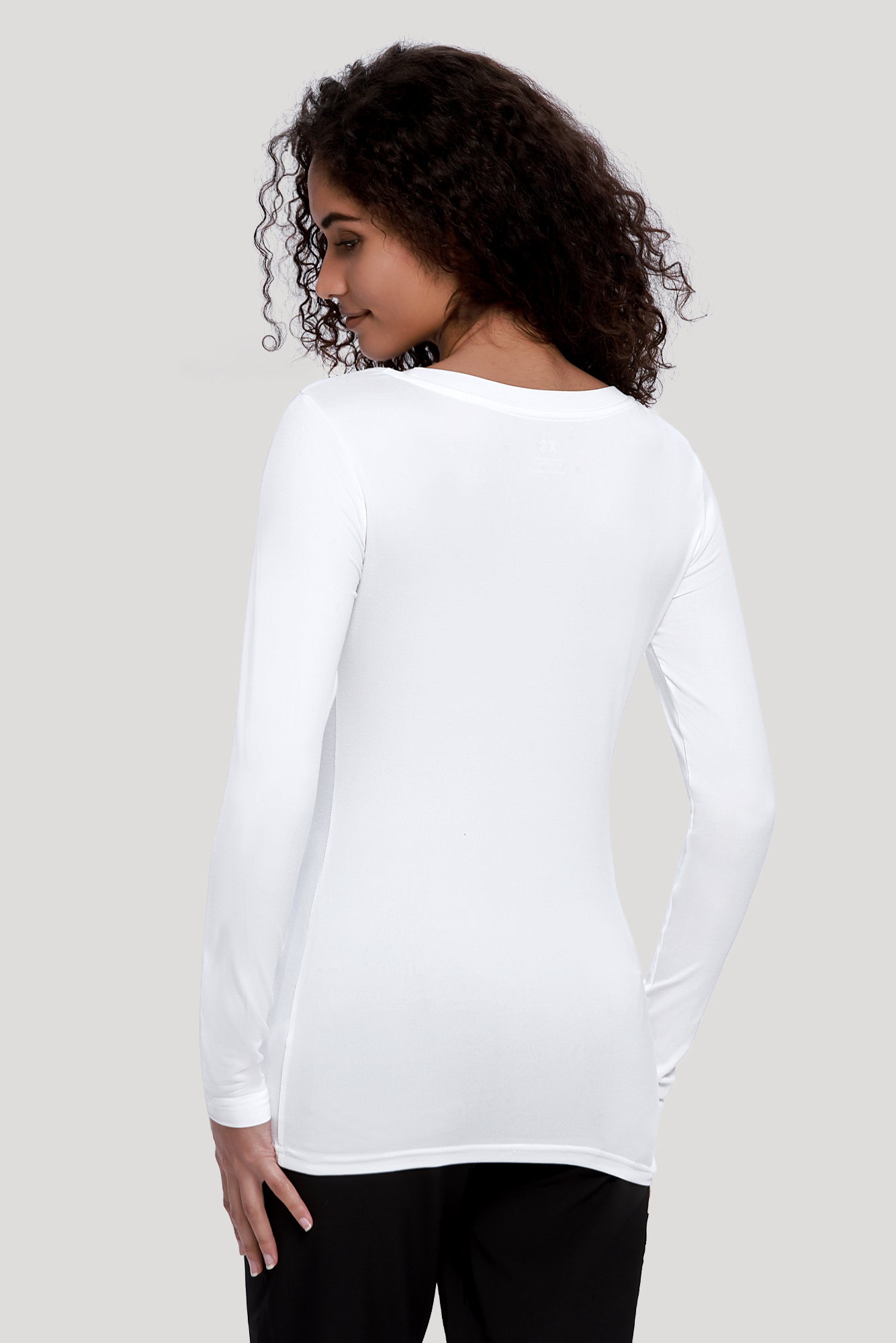 COZYFIT 2 Pack Underscrub Long Sleeve Women - Undershirts for Women Soft Fabric