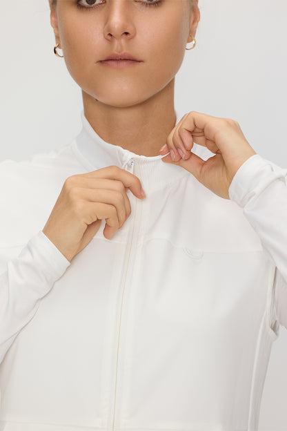 Women's 3-Pocket Scrub Vest, White, Zipper Detail