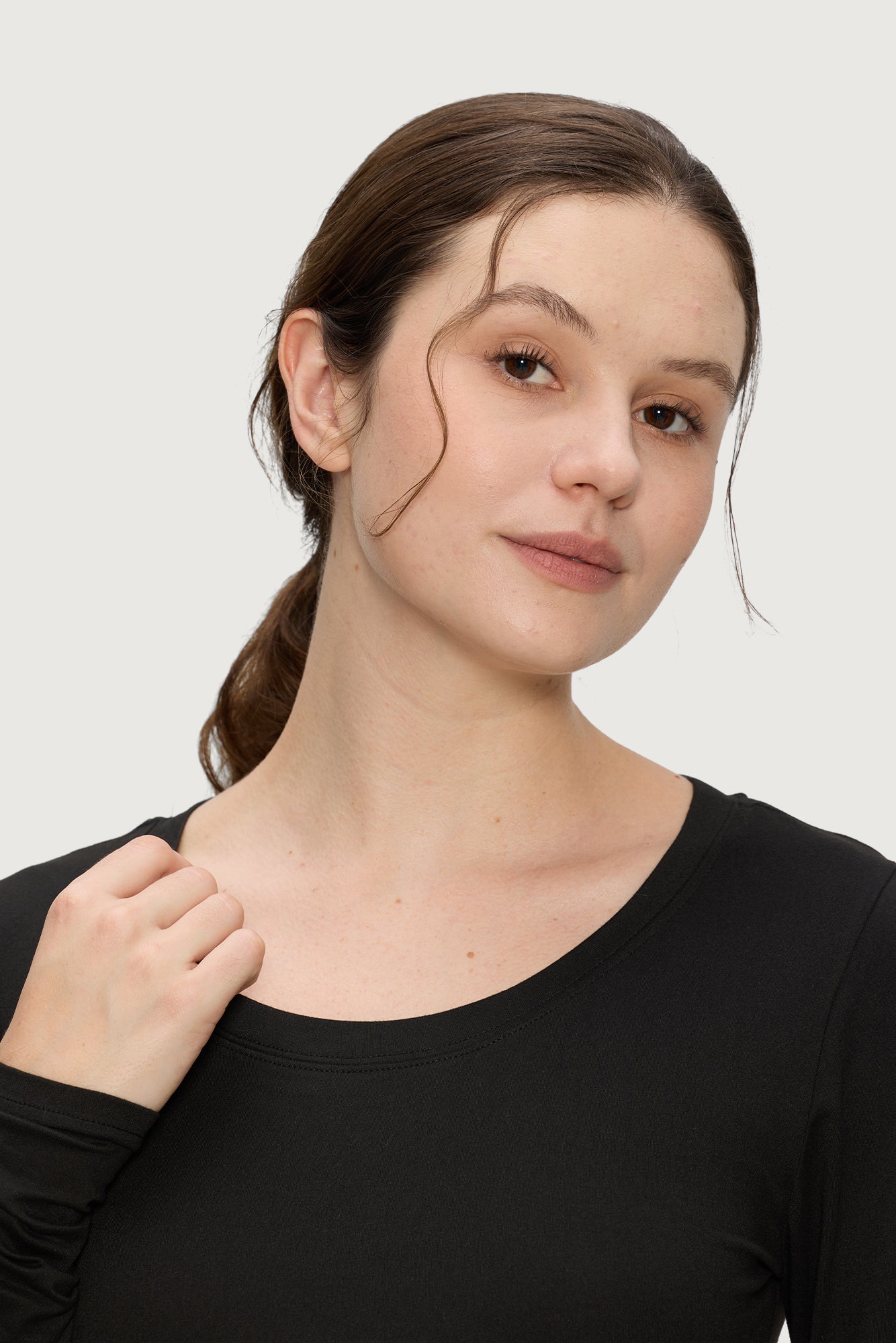 Underscrub Long Sleeve Women - Scoop Neck Scrubs Undershirt Soft Stretch Fitted Top